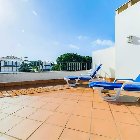 Vale Do Garrao Sleeps 6 Pool Air Con Wifi Villa