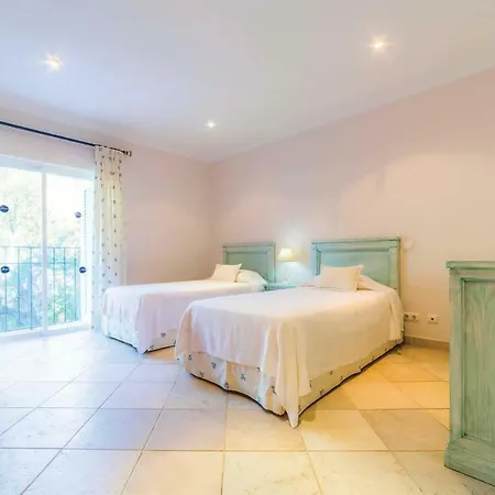 Vale Do Garrao Sleeps 6 Pool Air Con Wifi Villa *