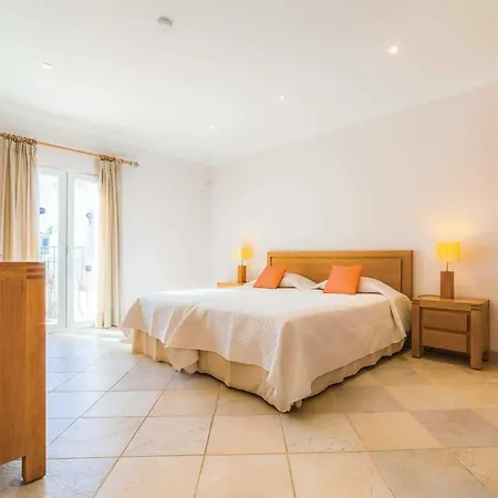Vale Do Garrao Sleeps 6 Pool Air Con Wifi Villa